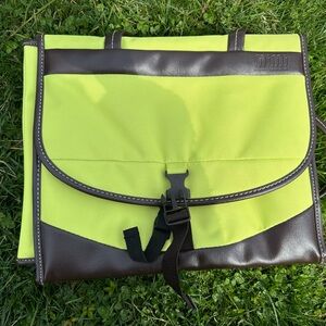 Accessories travel bag! Lime green! Great condition! Must sell
